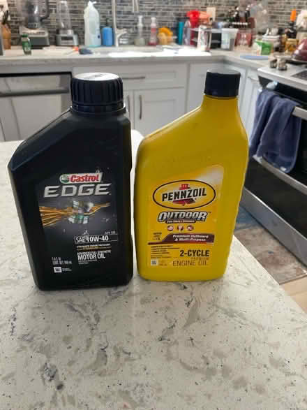 Photo of free Motor Oil- 1 Synthetic, 1 Two Cycle (Elmhurst , Queens) #1