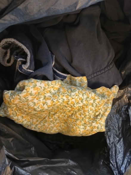 Photo of free Clothing & shoes (Ilkeston DE7) #1