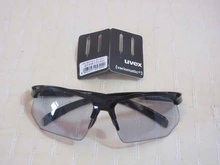 Photo of free Uvex Sportstyle 802 cycling sunglasses variomatic (Kingsway) #1