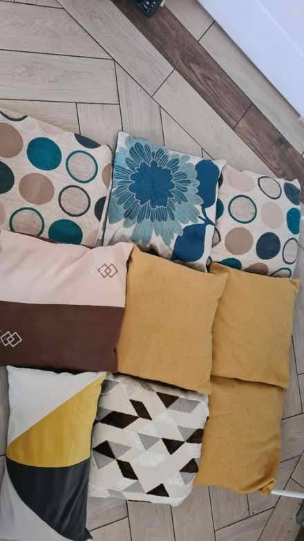 Photo of free Various cushions (S.Ruislip HA4) #1