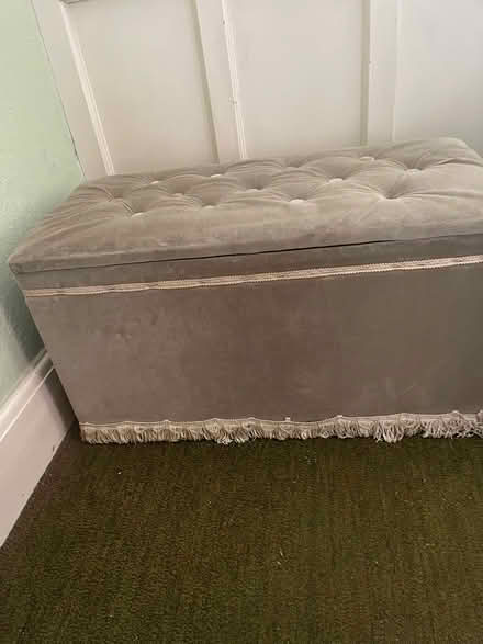 Photo of free Ottoman / storage box (Portsmouth PO3 Baffins) #1