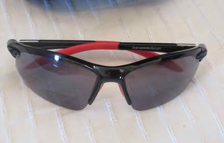 Photo of free Dual Eyewear bifocal cycling sunglasses, 2.0 reading lens (Kingsway) #1