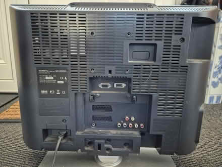 Photo of free 20" TV (partly working) (Fetcham / Bookham KT22) #2