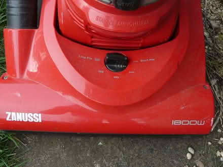 Photo of free Zanussi 1800W upright bagless vacuum cleaner (Kempsey WR5) #2