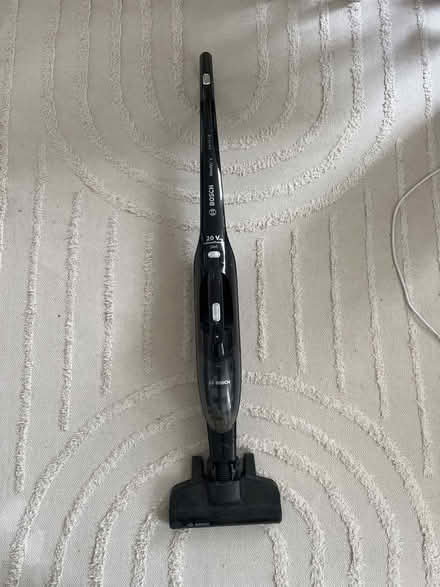 Photo of free Bosch vacuum, NO CHARGER (Dalston junction E8) #4