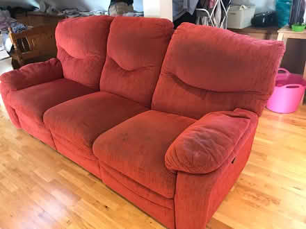 Photo of free Recliner 3 seater satee (Metro Court HP6) #2