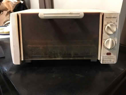 Photo of free Old Toaster Oven (Bronx, Ny) #1
