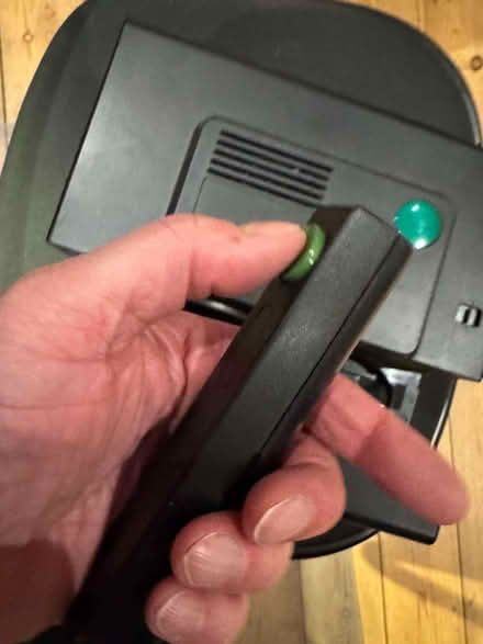 Photo of free Working Reflecta slide projector (Herne Hill SE24) #3