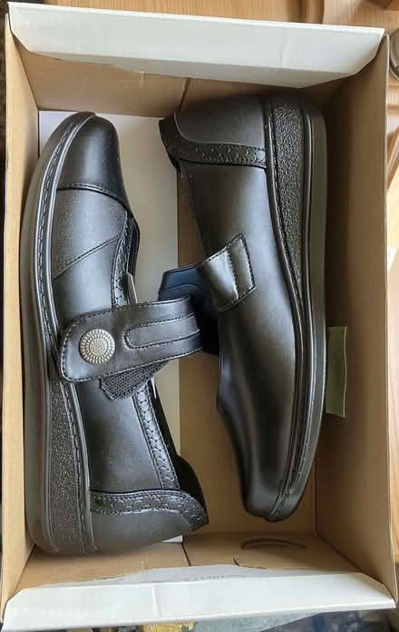 Photo of free Ladies' shoes (Dean Court OX2) #1