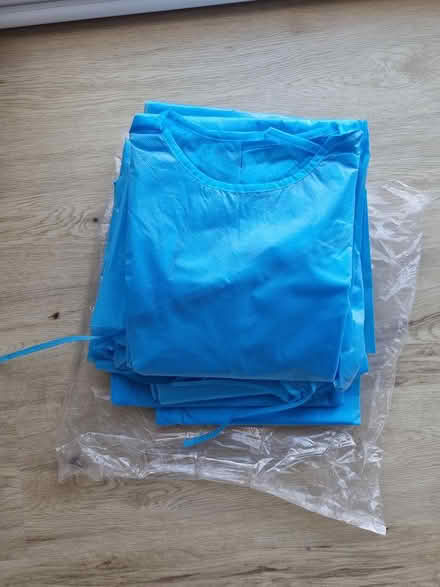 Photo of free 6 Disposable gowns/smocks (Near Lowther Gardens FY8) #1