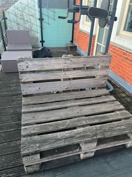 Photo of free Wood bench (SW1P 3DS) #1