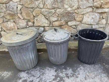 Photo of free Dust Bins (Centre) #1