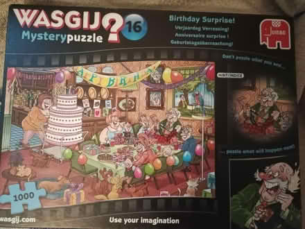 Photo of free 1000 piece jigsaw puzzle (Weybridge, KT13) #1