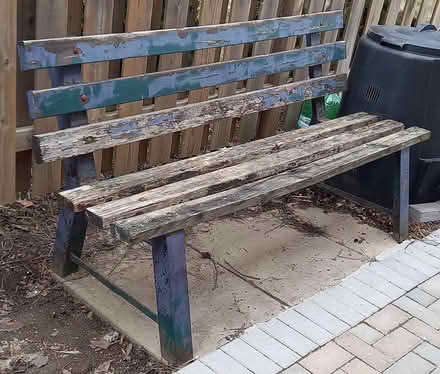 Photo of free Bench (North York: Bathurst Manor) #1