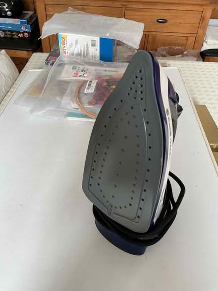 Photo of free Steam iron (Spondon DE21) #1