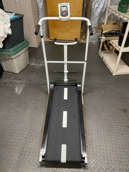 Photo of free Manual Treadmill (Vienna) #2