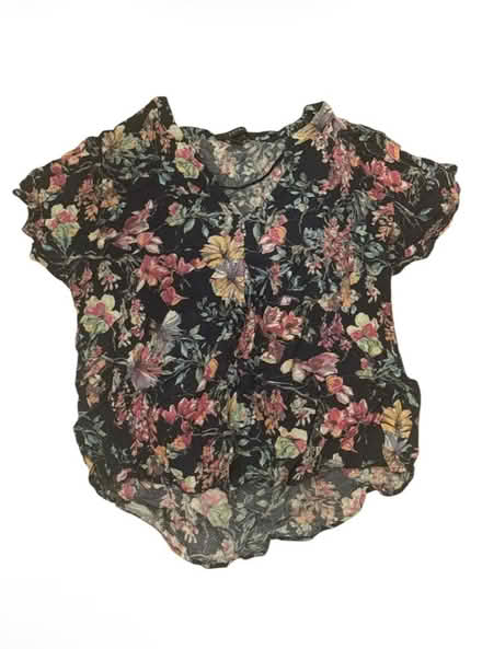 Photo of free Espirit Woman’s Top (Brooklyn Storage) #1