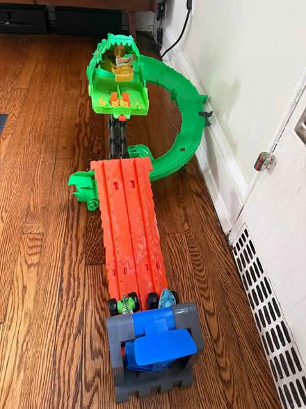 Photo of free Hot wheels play set (Scarsdale) #1