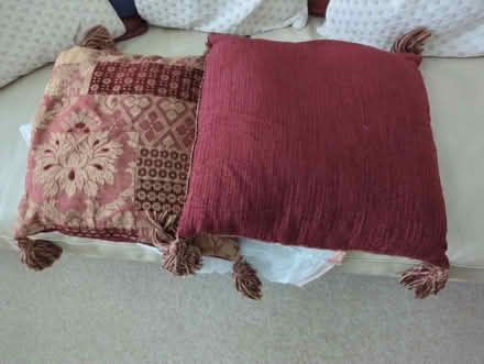 Photo of free Set of cushions (Tunbridge Wells TN4) #1