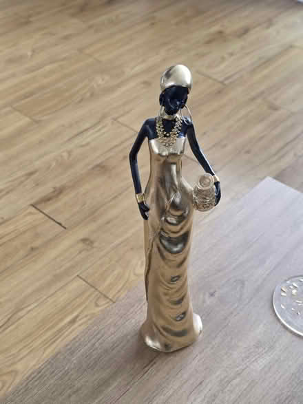 Photo of free Ornament (SG18) #1