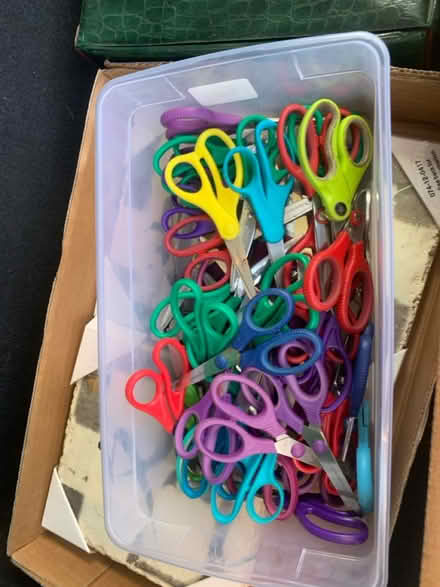 Photo of free Class set of children’s scissors (Lafayette) #1