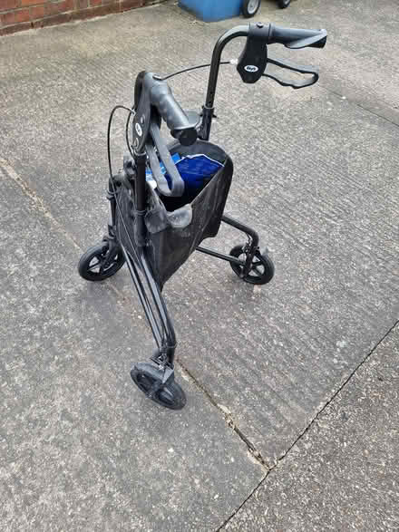 Photo of free three wheeled mobility walker (mansfield, NG18) #1