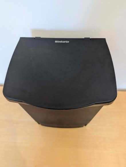 Photo of free Brabantia 10L Built In Cupboard Bin Black (Wokingham RG40) #4