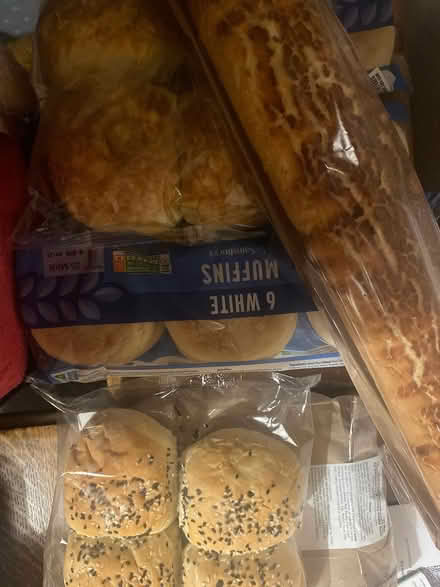 Photo of free bread lots BB 25 Mar (Ashwood Road PR2) #1