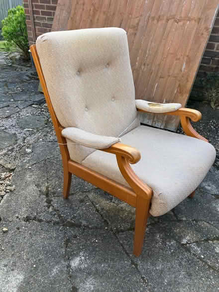 Photo of free Vintage Cintique Armchair (SG18) #2