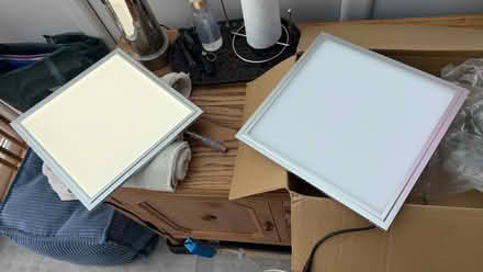 Photo of free 2 LED light panels (Welling DA16) #3