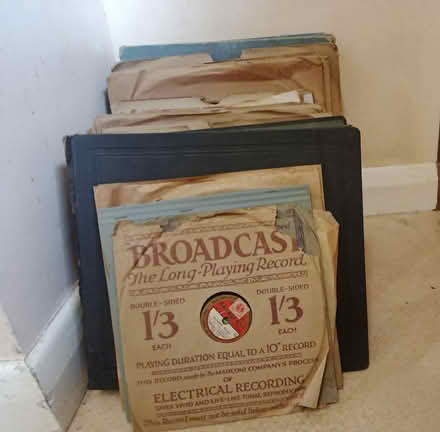 Photo of free 78rpm Records (Church Crookham GU52) #1