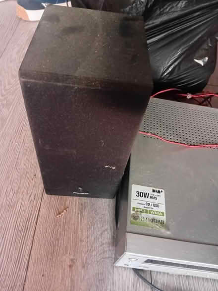 Photo of free Music system x2 speakers (Southwatk) #2