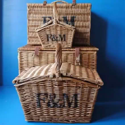Photo of hampers (Wood Green N8) #1