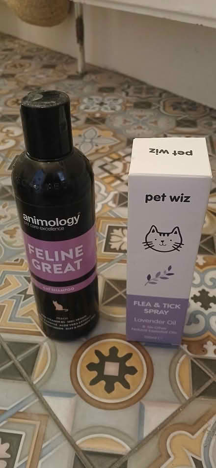 Photo of free Cat shampoo and spray (CT11) #1