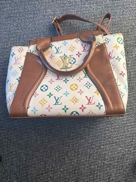 Photo of free Hand bag (DA2) #1