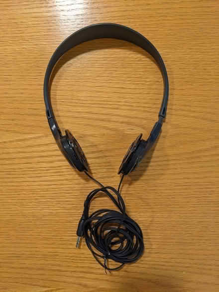 Photo of free Sony headphones (Capitol Hill) #1