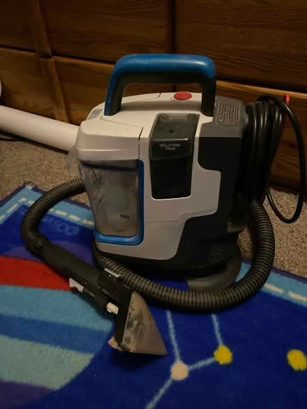 Photo of free Small carpet cleaner (Montebello) #1