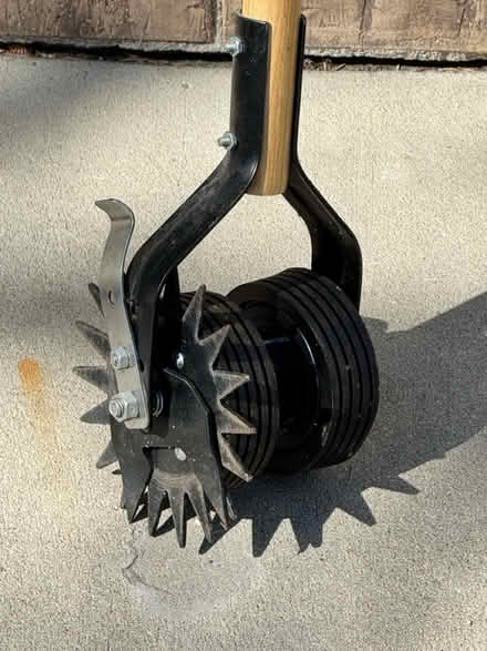 Photo of free Grass Edge Trimmer. Like New (Westminster) #1