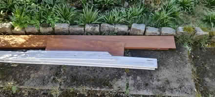 Photo of free backdoor an frame (69 fintry avenue PA2) #2