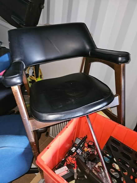 Photo of free 12 Various used office chairs (370 Lynnway , Lynn, MA) #2