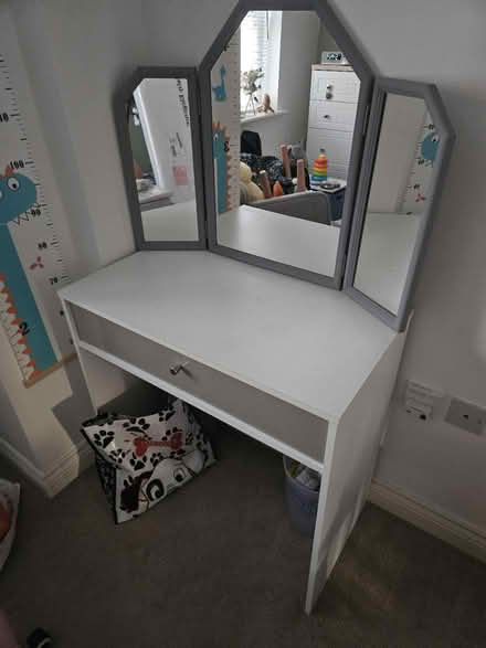 Photo of free Drasser (Kempston) #1