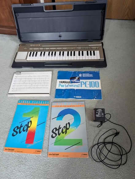 Photo of free Yamaha Keyboard (New Paltz) #1