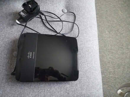 Photo of free Cisco Linksys Router (Ware SG12) #1