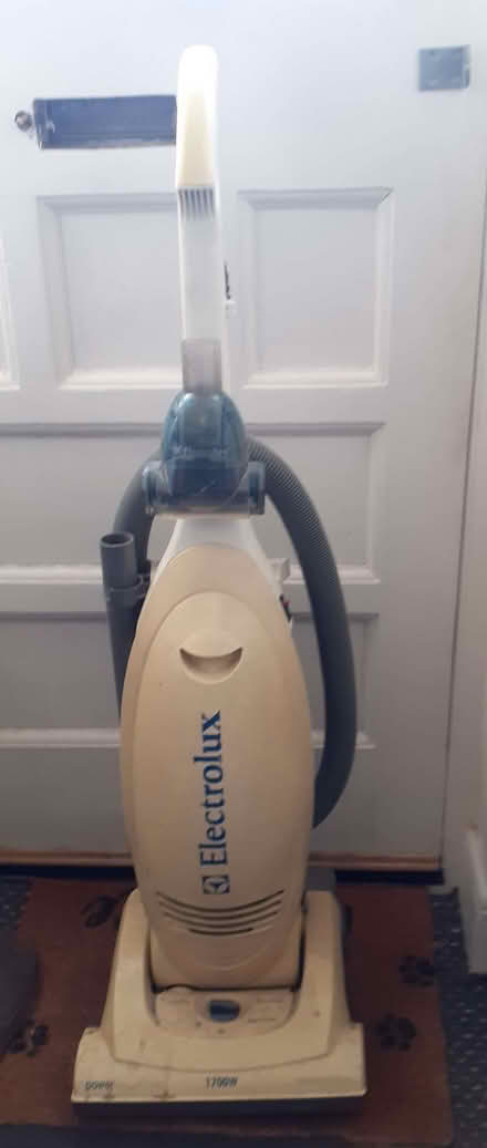 Photo of free Vacuum Cleaner (Greenford W7) #1