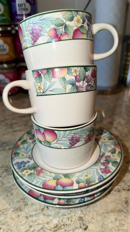 Photo of free 3 cups & saucers. Never used (Welling DA16) #2