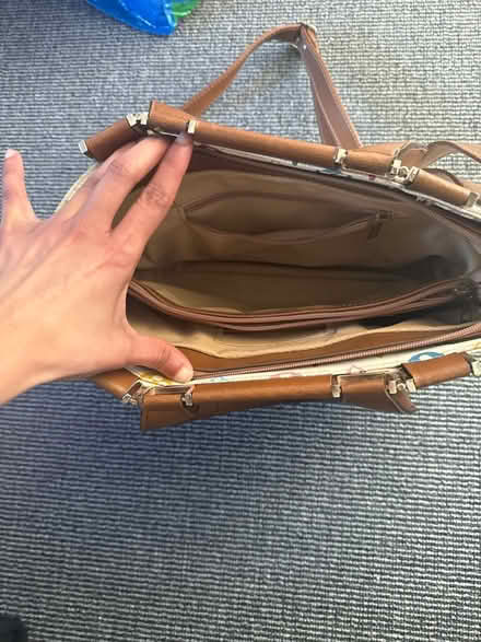 Photo of free Hand bag (DA2) #2