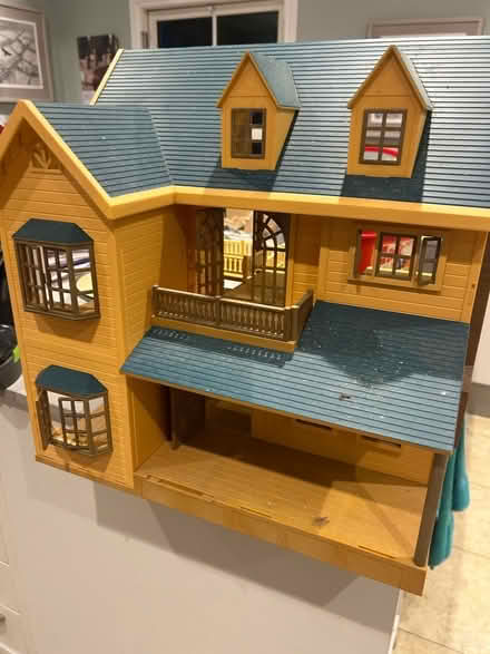 Photo of free Dolls house (Malvern Link WR14) #2