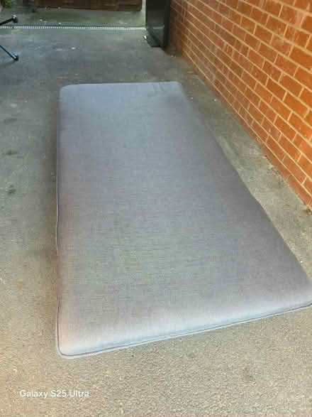 Photo of free Sofá bed (Swindon - SN25) #3