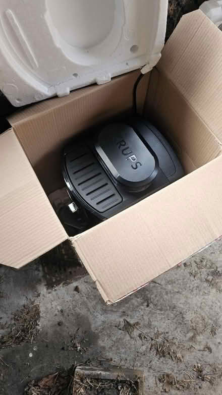 Photo of free Not working bean coffee machine (Tw7) #1