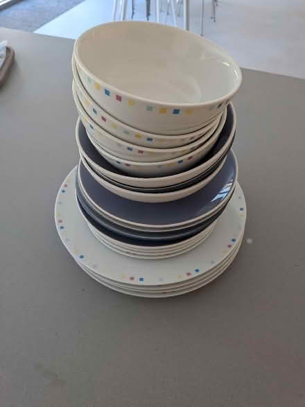 Photo of free Bowls and plates (Bernards Heath AL1) #1